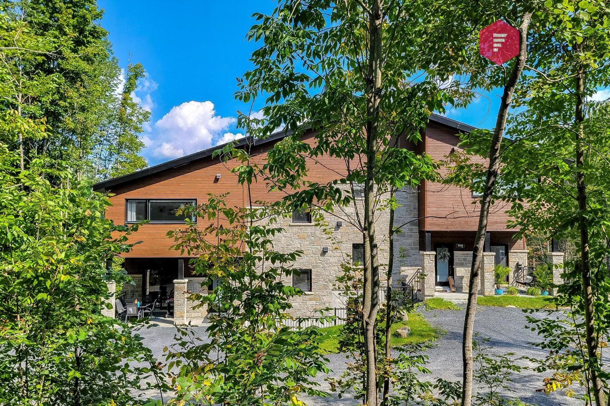 L'arbre De La Montagne Orford - Hiking Bicking Golf Beaches Magog
